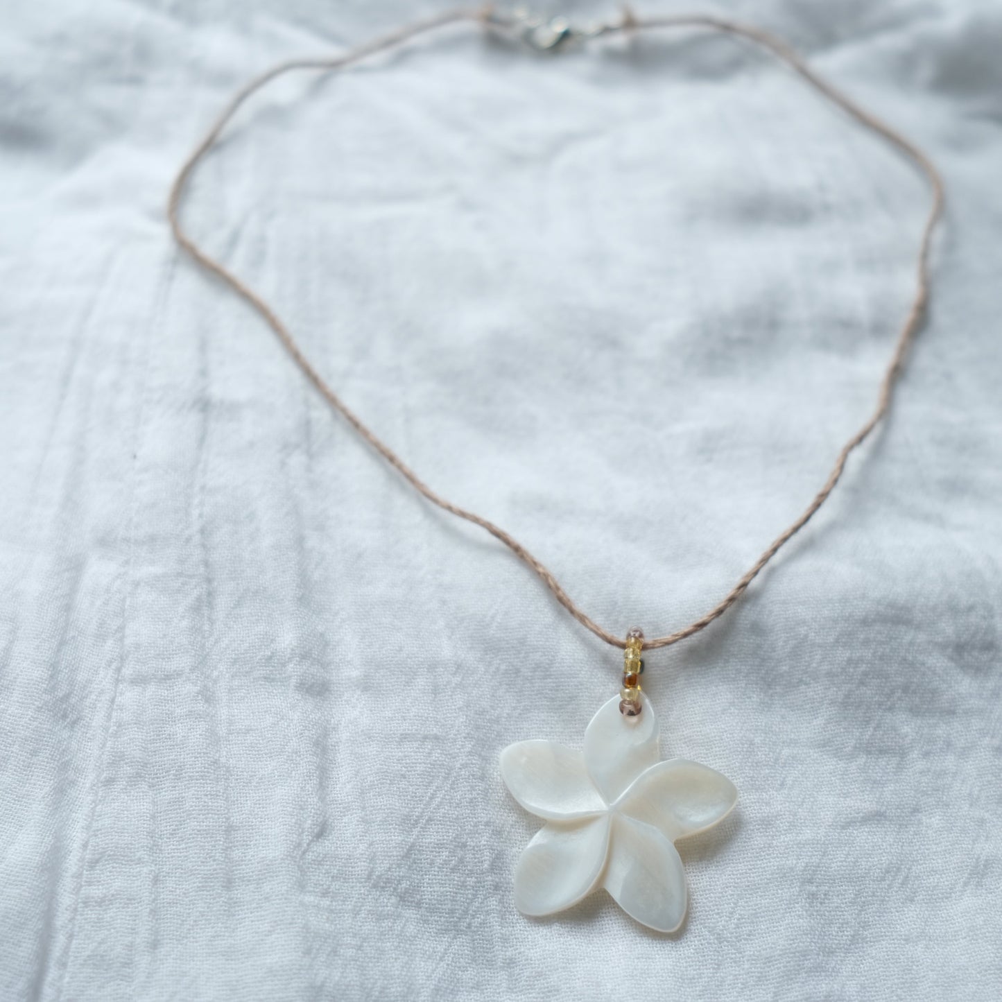 Shell Flower Hemp Necklace